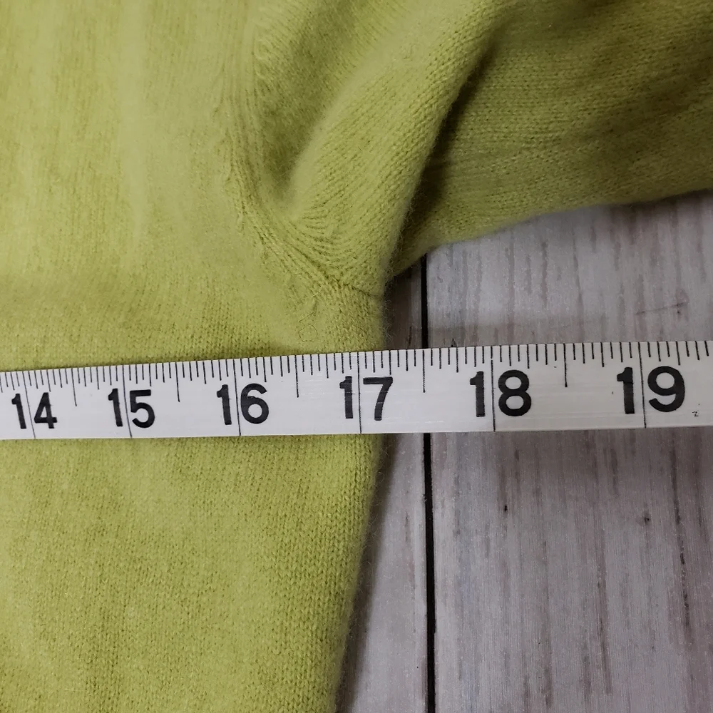 Vintage Sweater Cardigan Small Cashmere Marshall Fields Green Crewneck - Picture 13 of 15